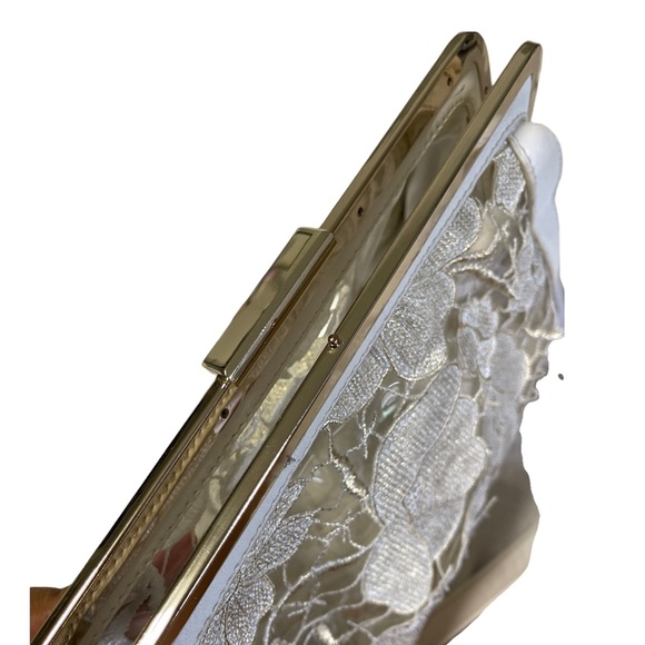 Floral Lace Clear Crossbody Bag - Picture 8 of 13